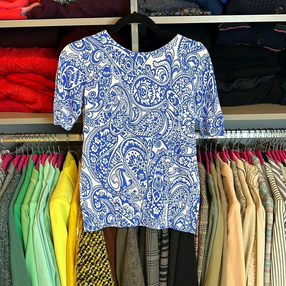 Talbots blue and white print sweater top size XS